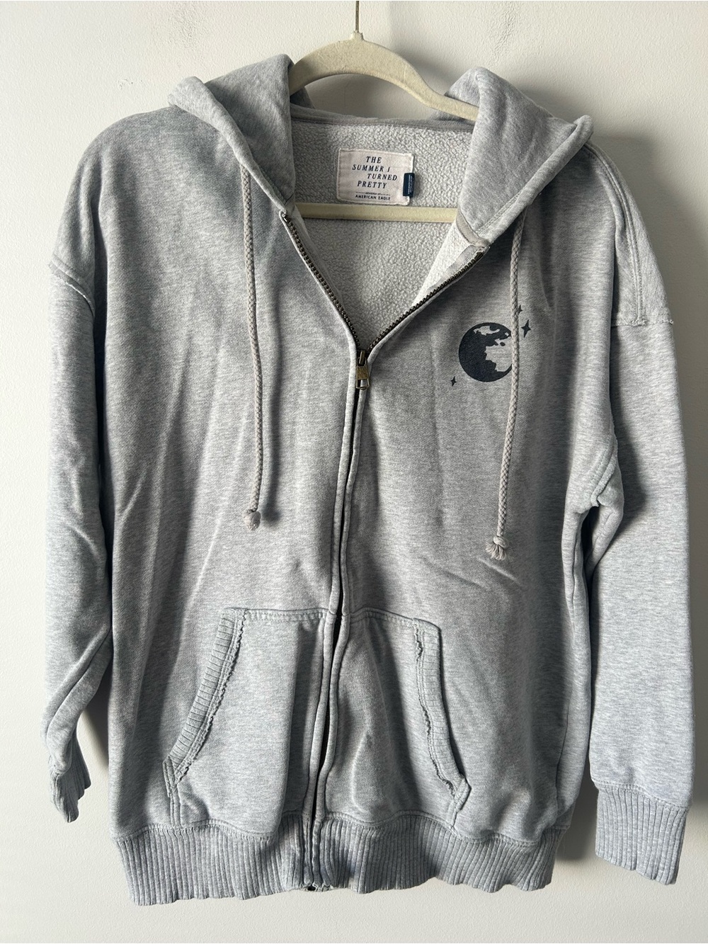 American Eagle/ The Summer I Turned Pretty Light Gray Zip Hoodie